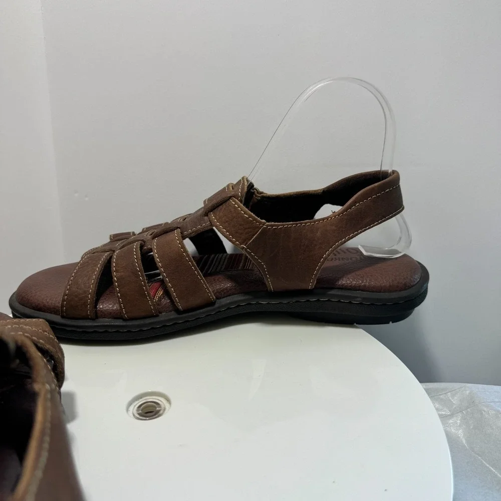 Minnetonka Sandals Shoes Mens Size 11WW Brown Leather Fisherman Hook Loop Casual